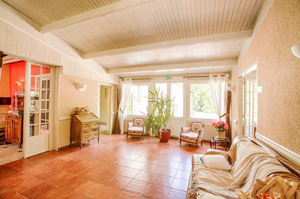 Logis Hotel Restaurant L'Ile De Sees Mace Bagian luar foto